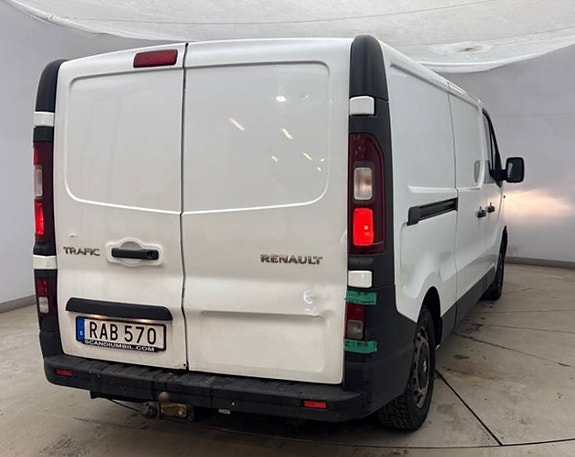 Renault Trafic 2 of 10