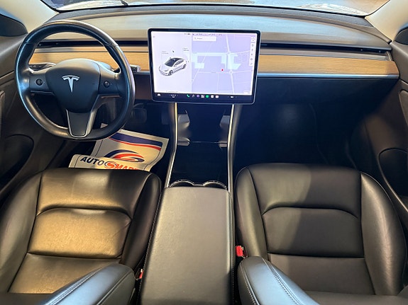 Tesla Model 3 10 of 17