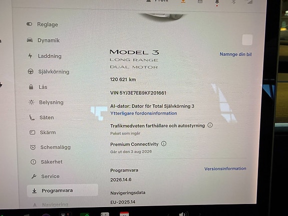Tesla Model 3 12 of 17