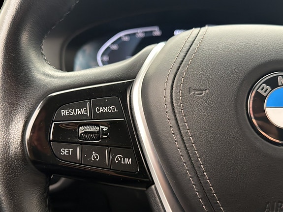 BMW 530e 17 of 30