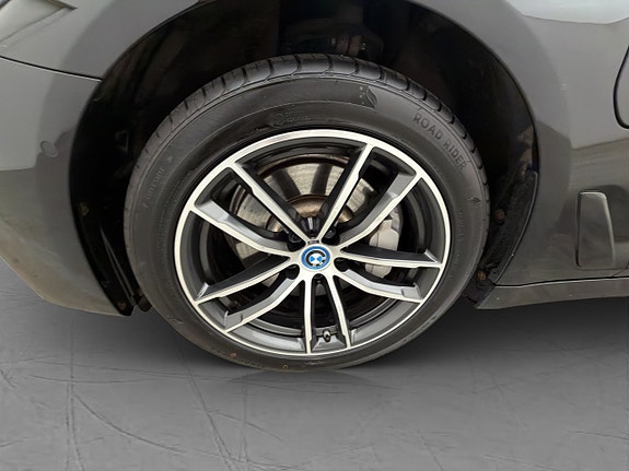 BMW 530e 30 of 30