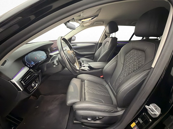 BMW 530e 12 of 30