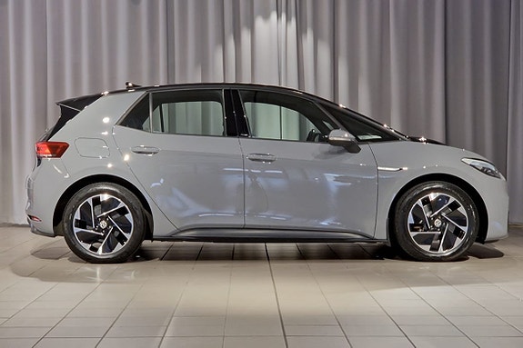 Volkswagen ID.3 4 of 5