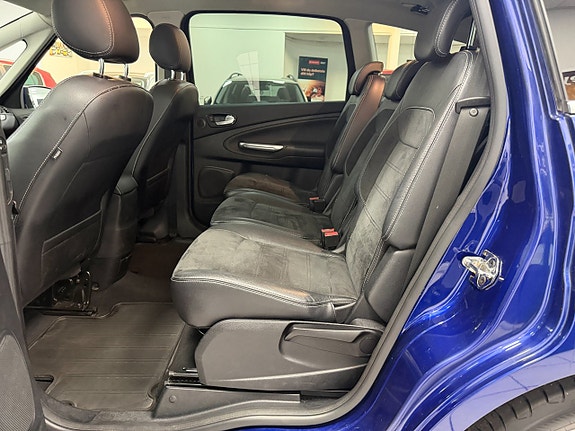 Ford S-MAX 18 of 21