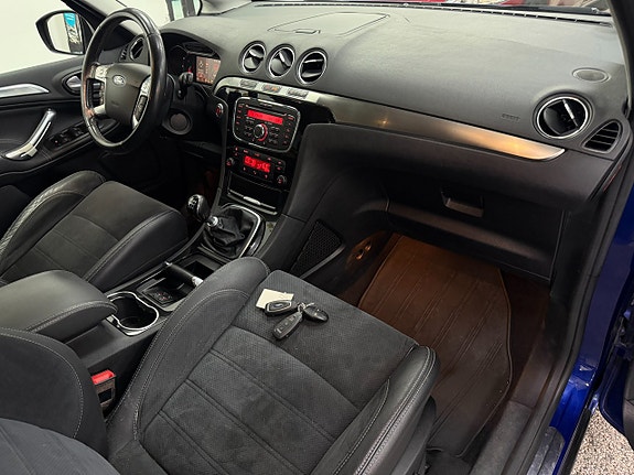 Ford S-MAX 8 of 21
