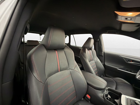 Toyota RAV4 30 of 30