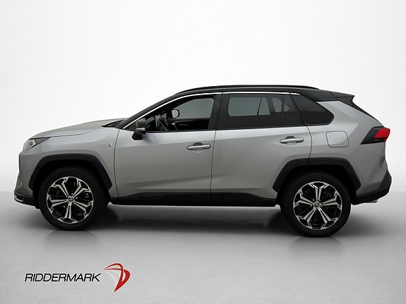 Toyota RAV4 4 of 30