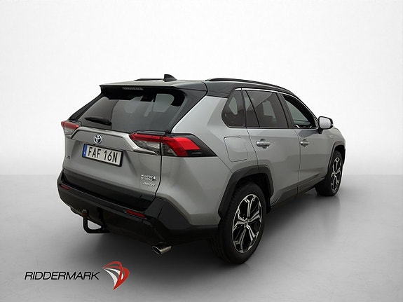 Toyota RAV4 8 of 30