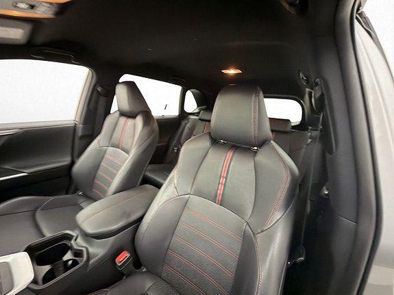 Toyota RAV4 16 of 30