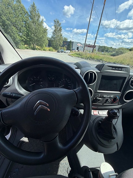 Citroen Berlingo 16 of 16