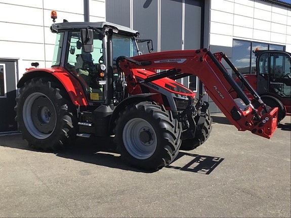 Massey Ferguson 5S.145 3 of 5