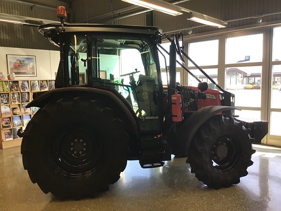 Massey Ferguson 4708 9 of 9