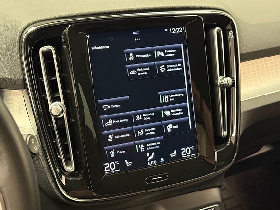Volvo XC40 23 of 25