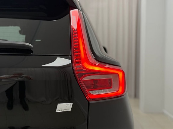Volvo XC40 13 of 25