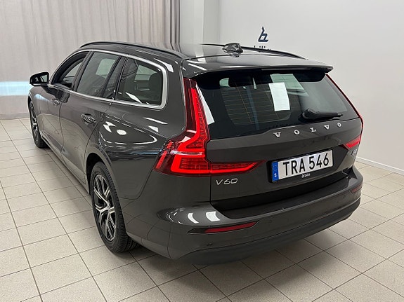 Volvo V60 3 of 5