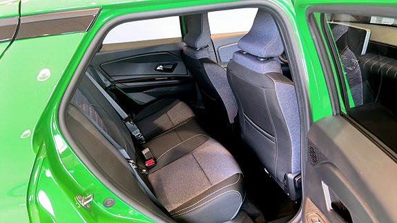 Renault 5 E-Tech 5 of 9