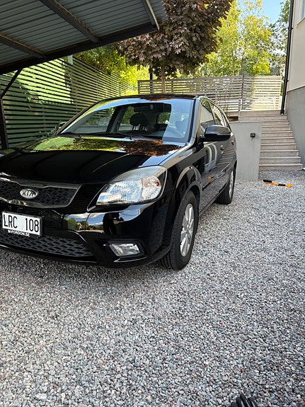Kia Rio 3 of 14