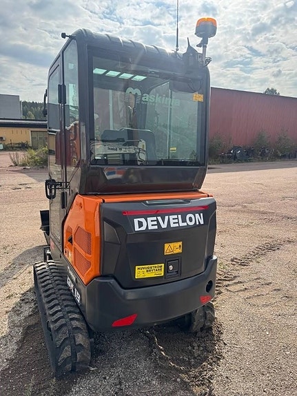 Develon DX 19-7 3 of 7