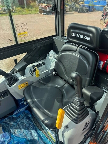 Develon DX 19-7 7 of 7