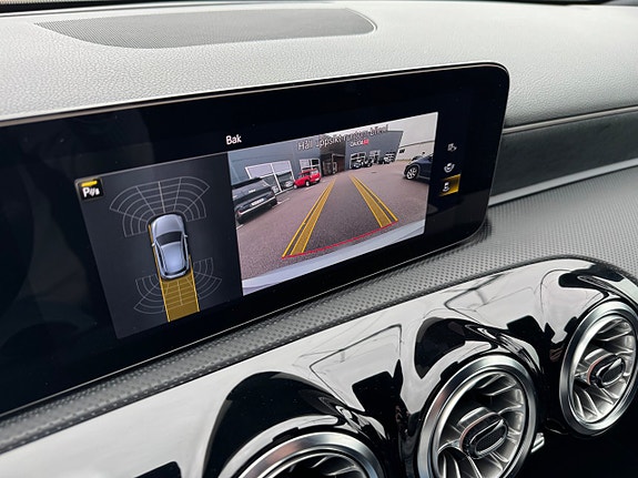 Mercedes-Benz A250 14 of 16