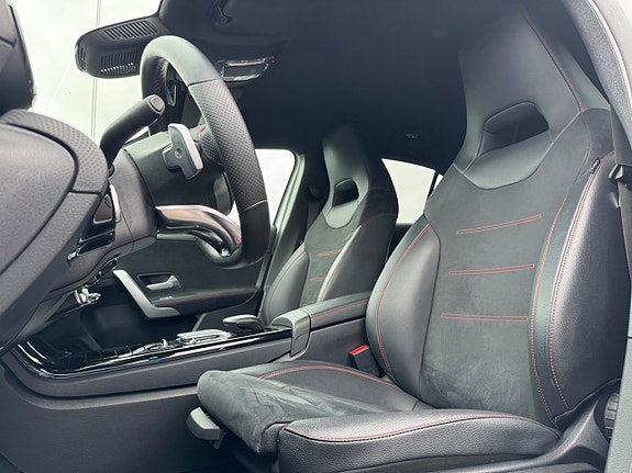 Mercedes-Benz A250 8 of 16