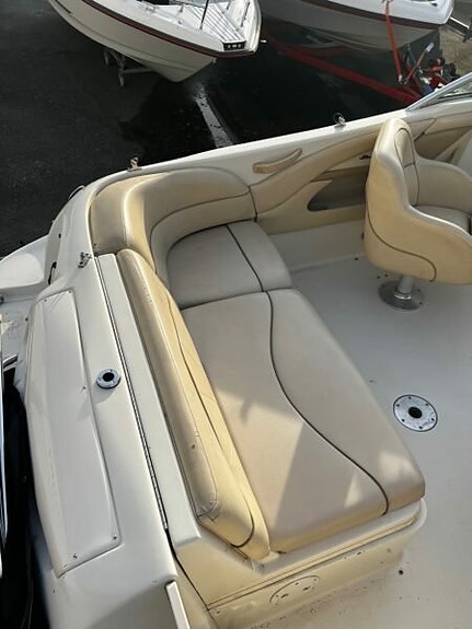 Sea Ray 210 SD + Mercrusier 5L V8 slumpas bud 4 of 5