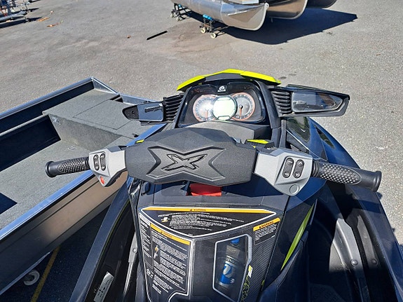 Sea Doo RXT aS 260 RS 3 of 5