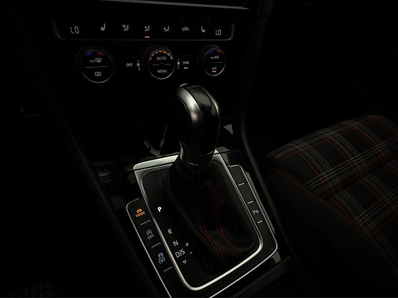 Volkswagen Golf I 24 of 30