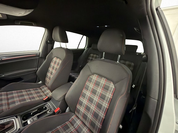Volkswagen Golf I 11 of 30