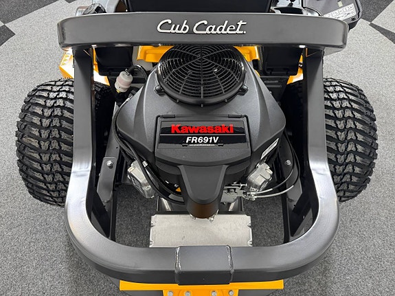 Cub Cadet Z3 137 12 of 12