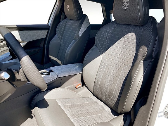Peugeot 3008 5 of 5