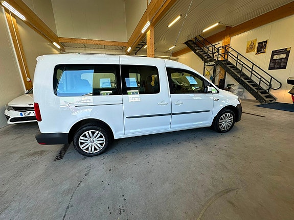 Volkswagen Caddy Maxi 7 of 18