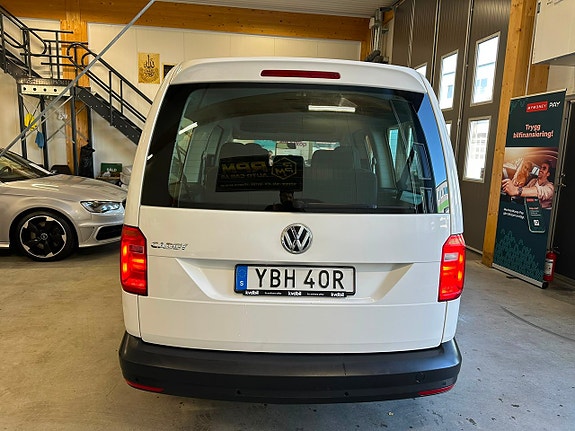 Volkswagen Caddy Maxi 8 of 18