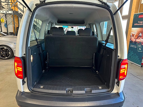 Volkswagen Caddy Maxi 9 of 18