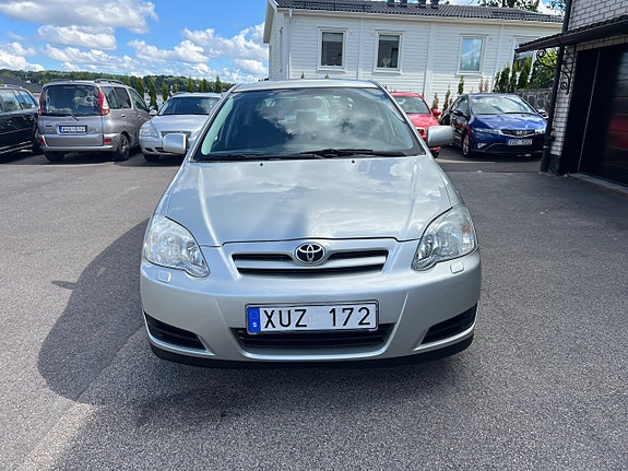 Toyota Corolla 3 of 17
