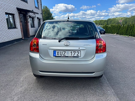 Toyota Corolla 9 of 17