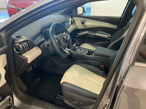 BYD Atto 3 5 of 5