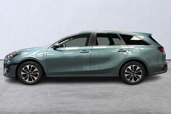 Kia Ceed 2 of 5