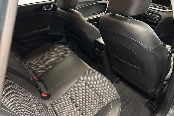 Kia Ceed 11 of 19