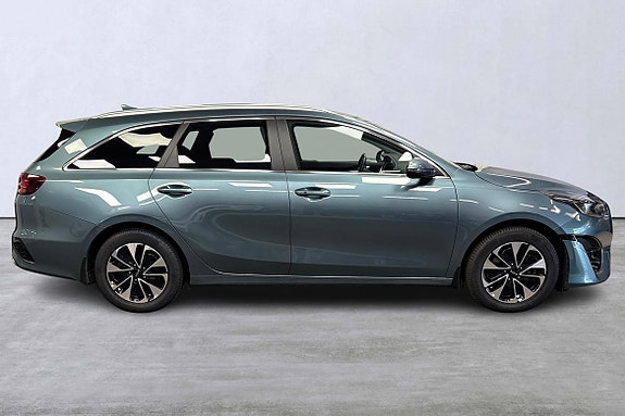 Kia Ceed 3 of 5