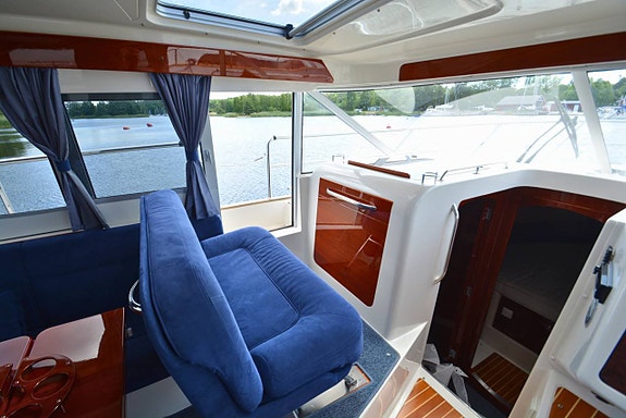 Aquador 32 C (2010) D6-370, få timmar, sv såld, mkt fin! 7 of 12