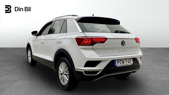 Volkswagen T-Roc 3 of 12