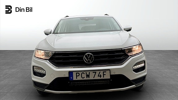 Volkswagen T-Roc 4 of 12