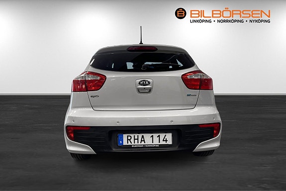 Kia Rio 5 of 5