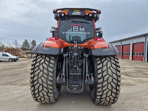 Valtra Q285 2025 ca 152 h Nyskick Underbett Bra spec PTO Bac 4 of 5
