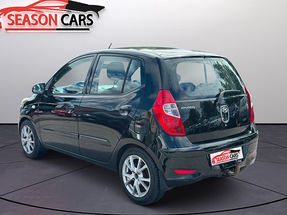 Hyundai i10 4 of 5