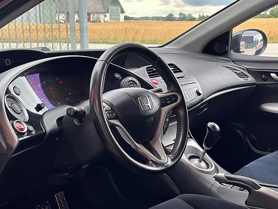 Honda Civic 8 of 18