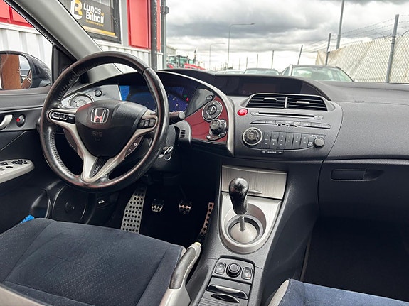 Honda Civic 11 of 18