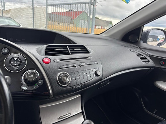 Honda Civic 14 of 18