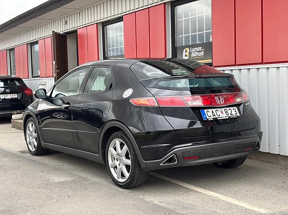 Honda Civic 4 of 5